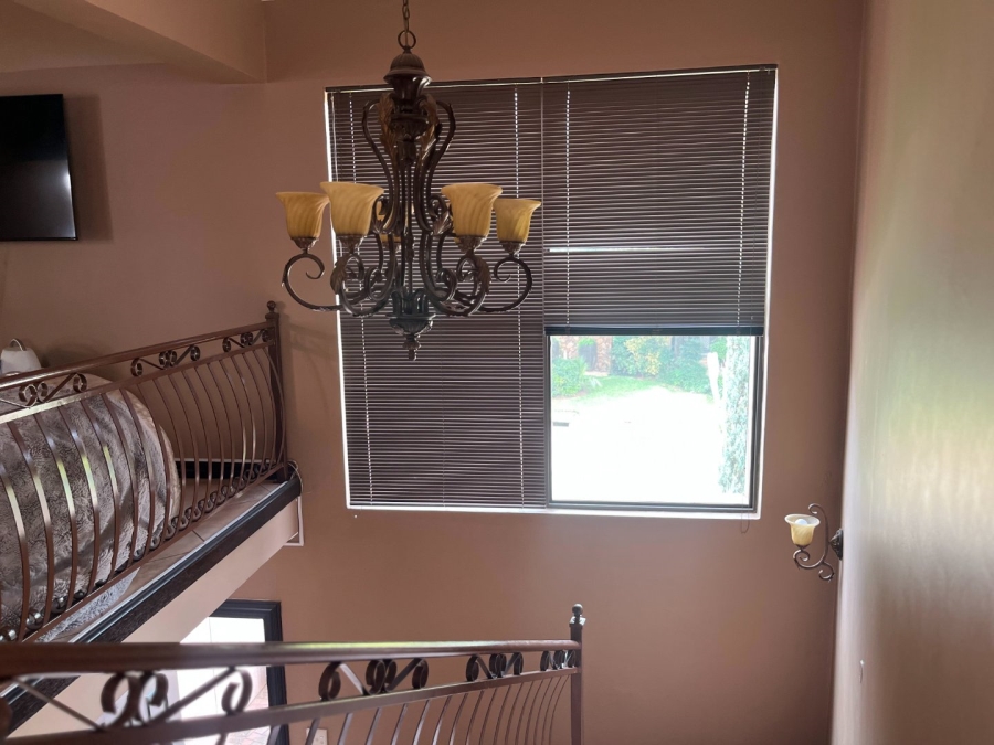 To Let 4 Bedroom Property for Rent in Melodie North West